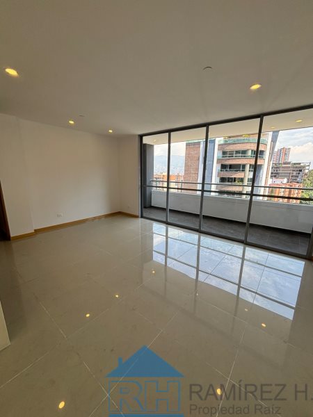 Apartamento disponible para Arriendo en Medellín Poblado Foto numero 1
